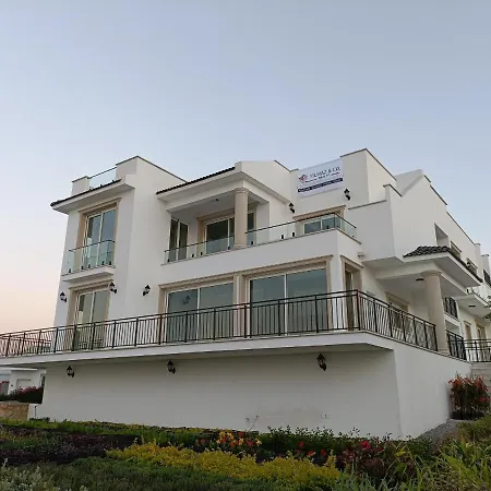 Apartment Penthouse Poseidon With Sea And Montain View, Bbq, Big Roof Terrace On North-cyprus *