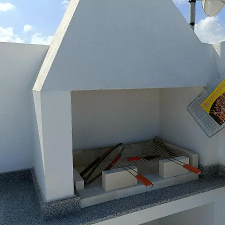 Penthouse Poseidon With Sea And Montain View, Bbq, Big Roof Terrace On North-cyprus *